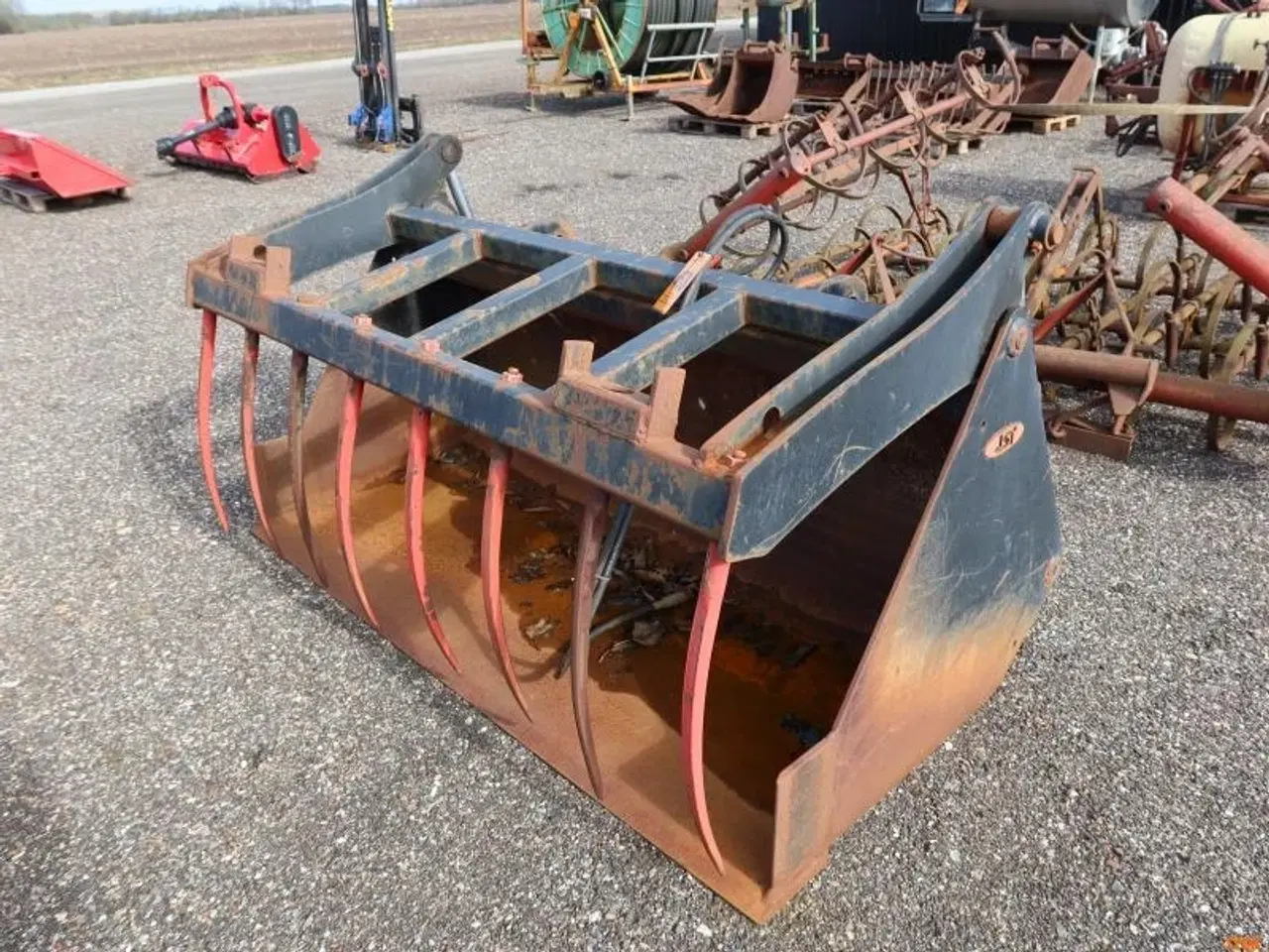 Billede 1 - ENSILAGE GRAB.