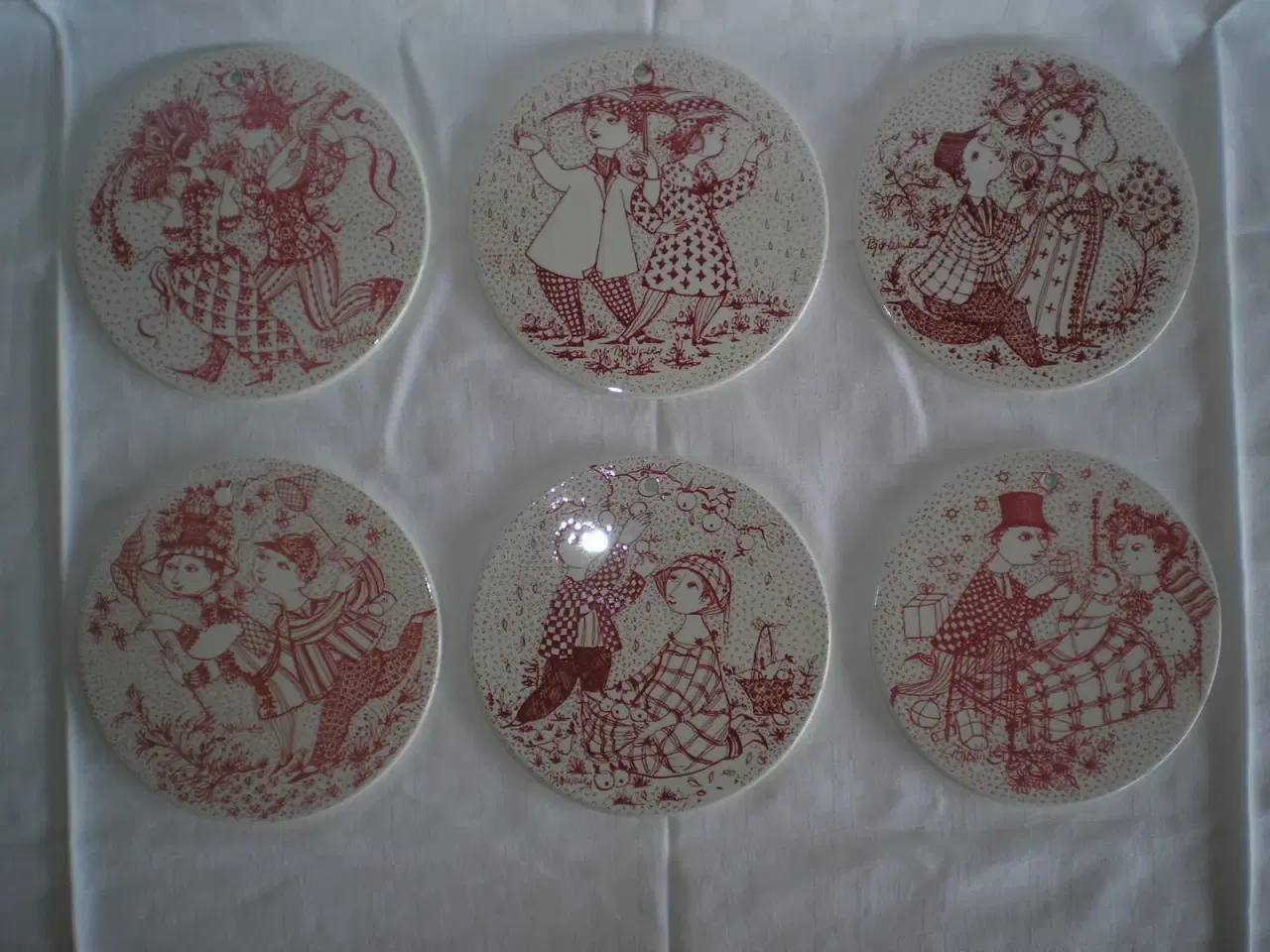 Billede 1 - Røde keramiske måneders platter