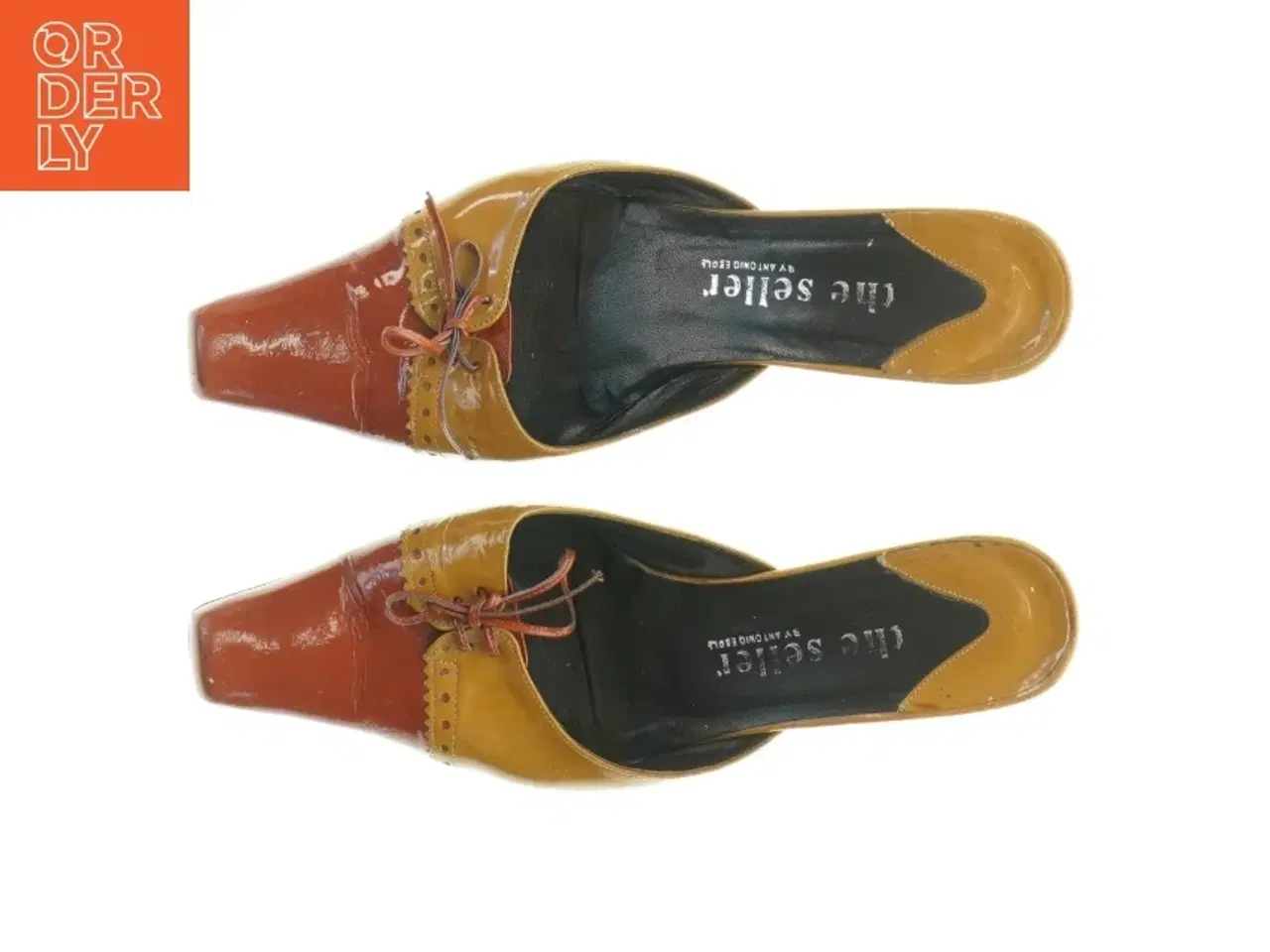 Billede 7 - Brun og gul tåspids-pumps med snørebånd fra The Seller (str. 39)