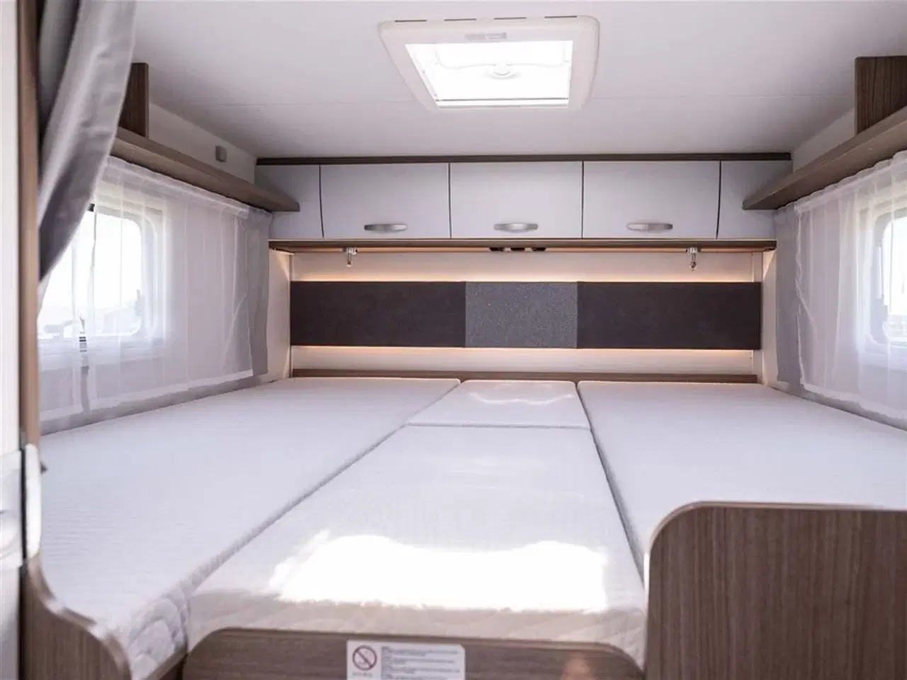 Billede 26 - 2021 - Carado I 447 Clever + Edition   Topudstyret Helintegreret Carado