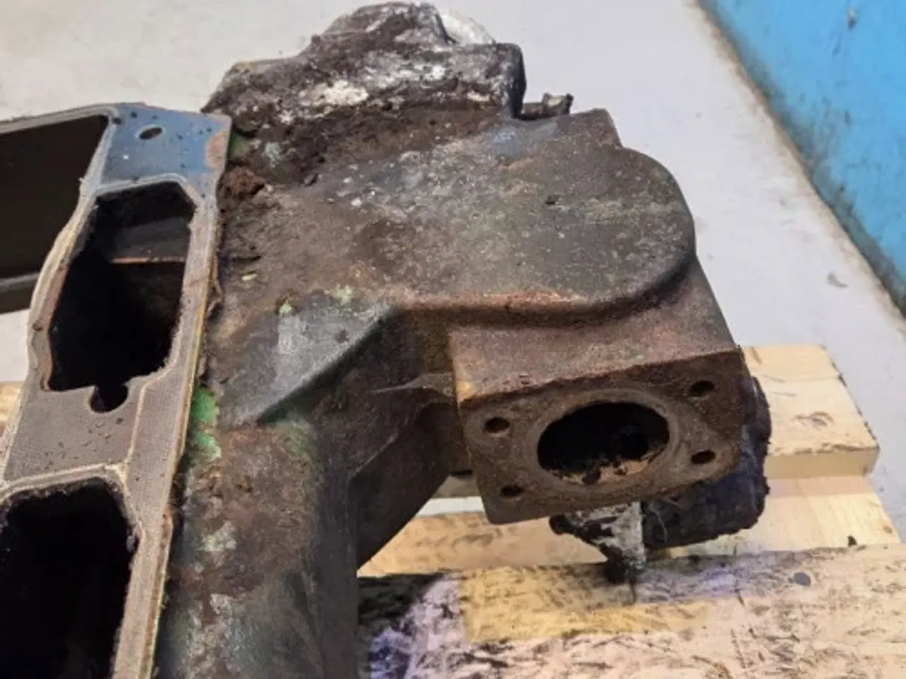 Billede 9 - John Deere 6090HZ003 Dæksel DZ106792