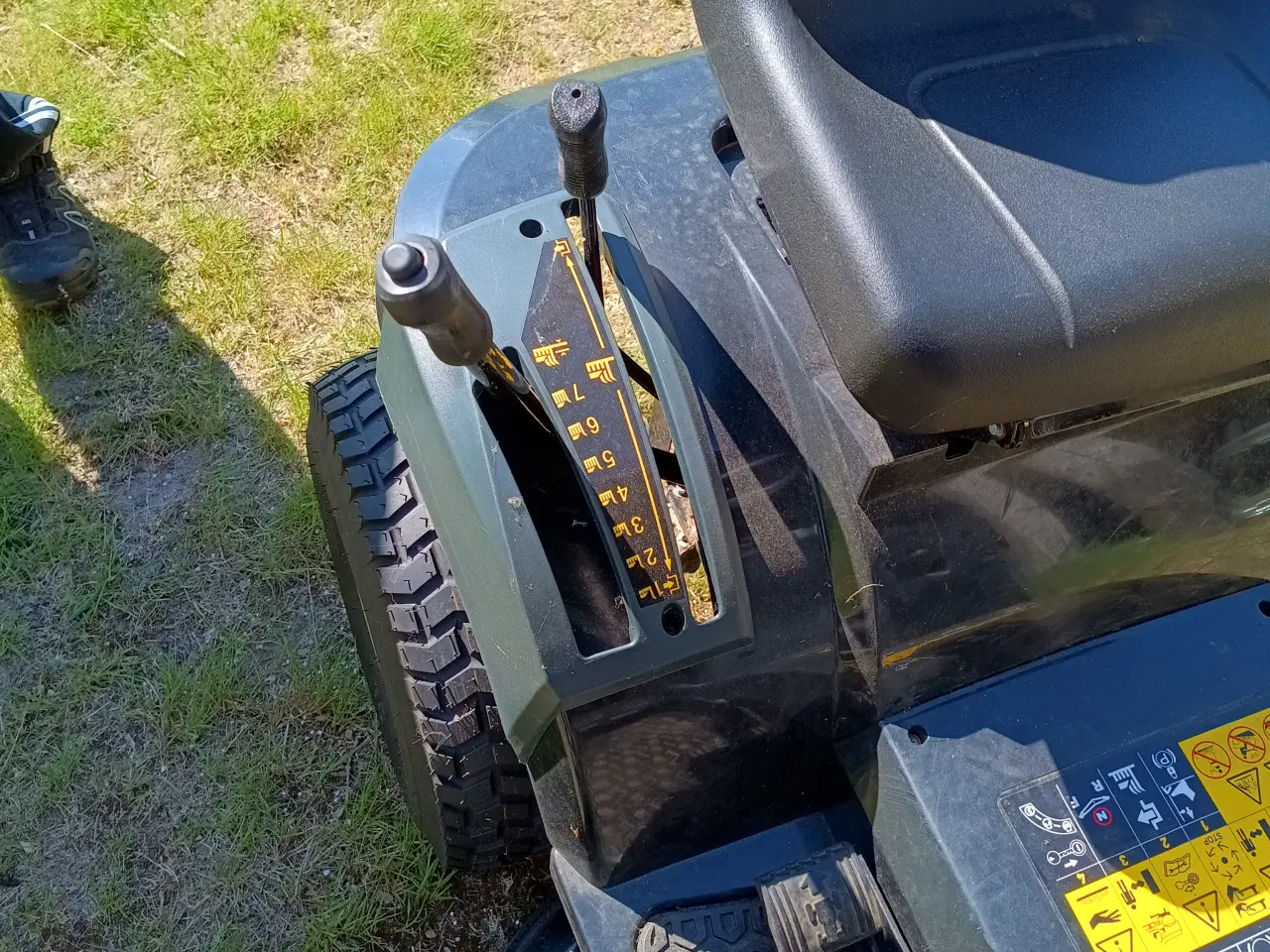 Billede 3 - Plænetraktor 