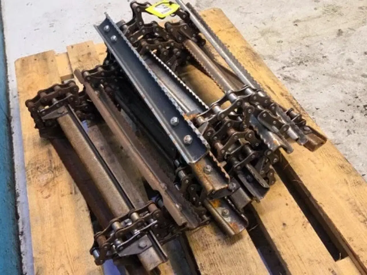 Billede 4 - Case 8010 Kæde 87283359