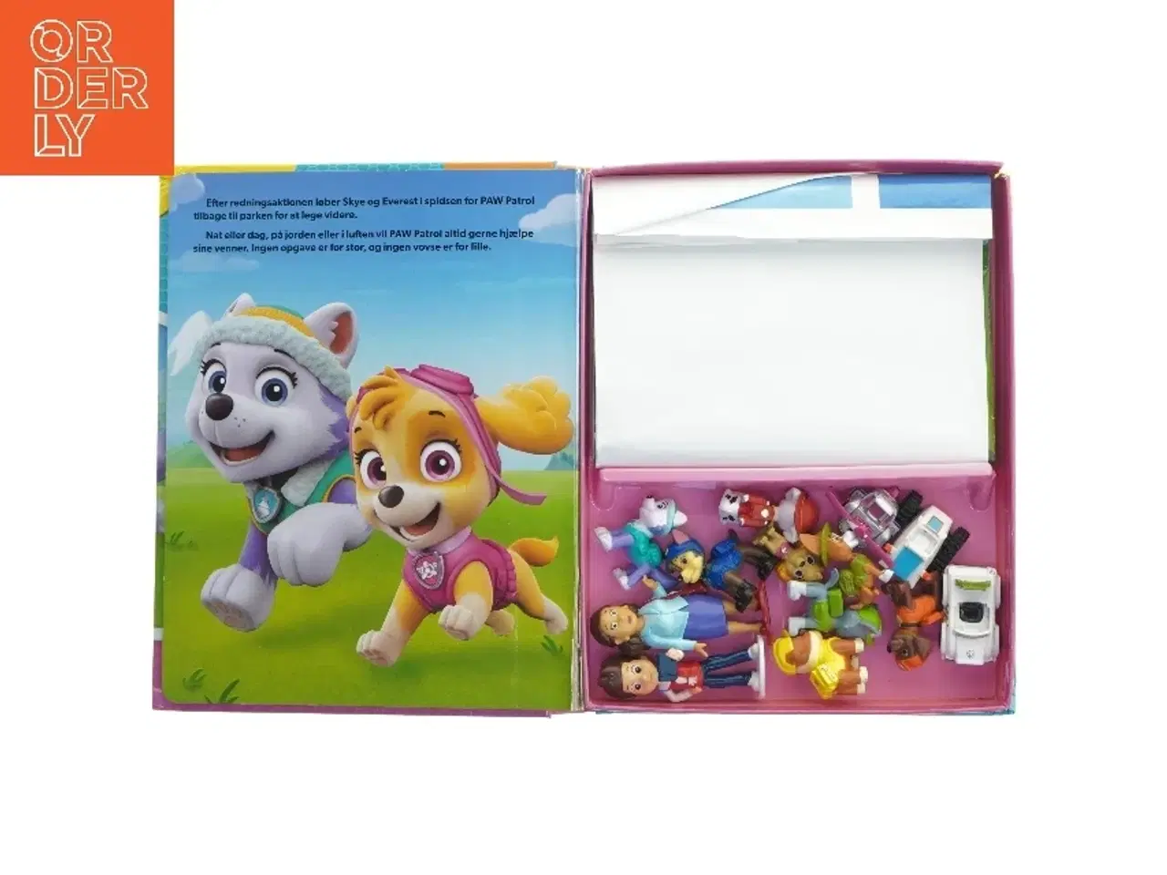 Billede 2 - Paw Patrol legebog med figurer fra Nickelodeon (str. 25,5x20 cm)