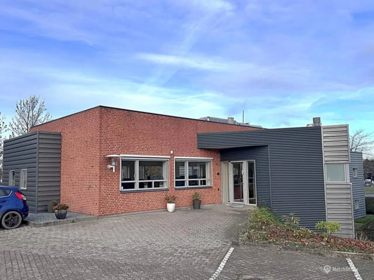 Billede 1 - Lyst kontorlejemål med attraktiv placering i Kolding