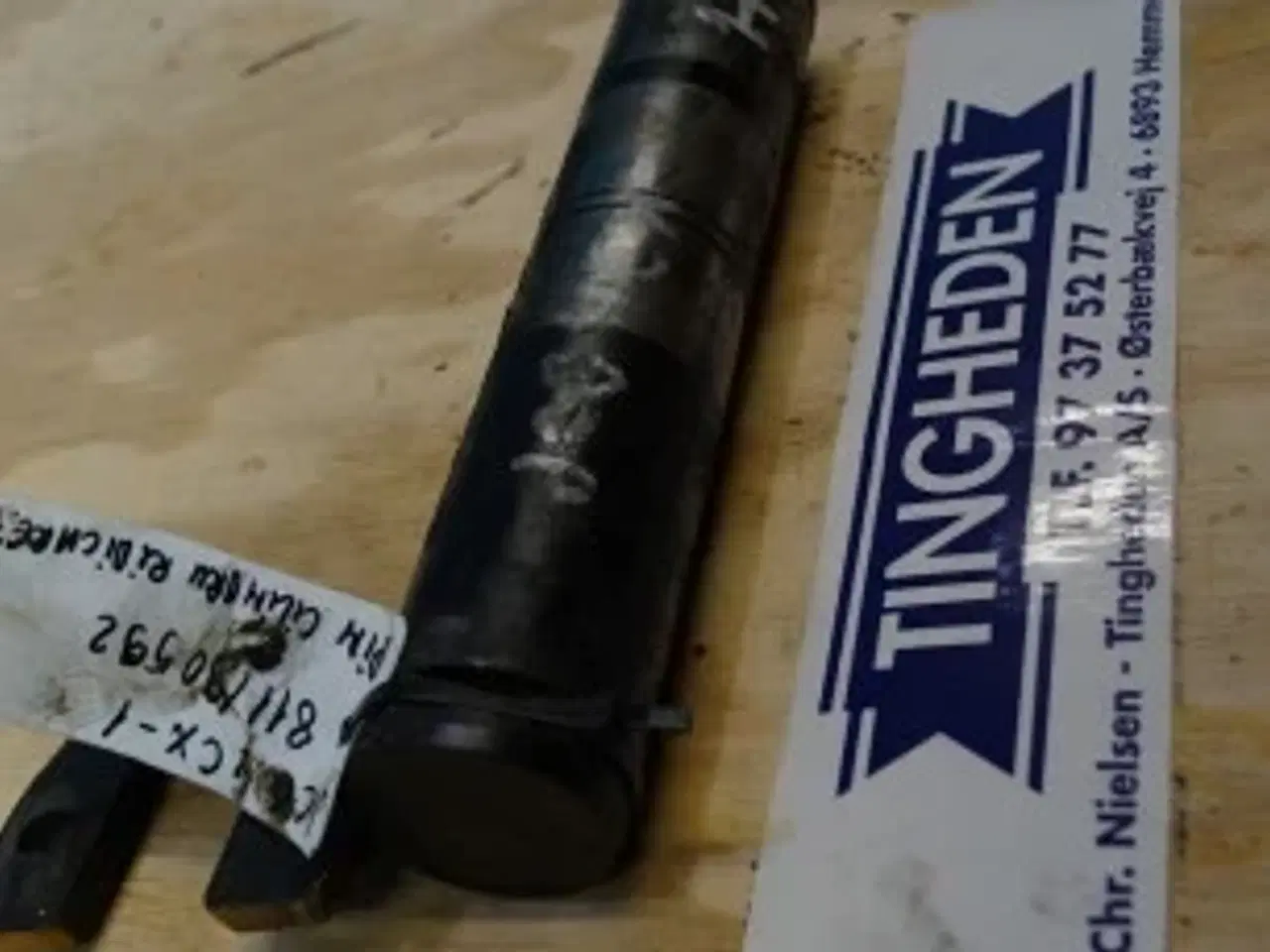 Billede 4 - JCB 4CX Løftecylinderstift 811/90592