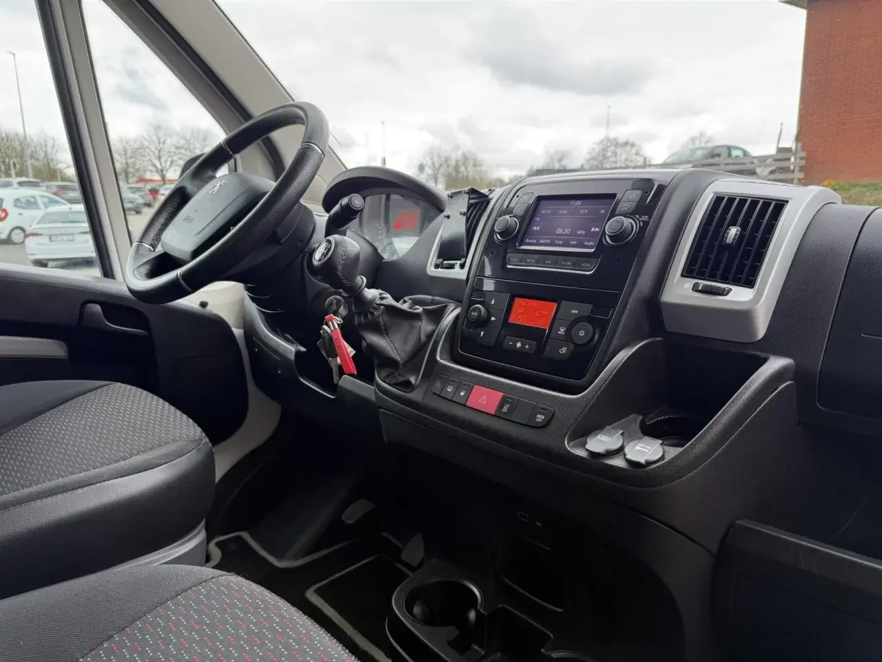 Billede 7 - Peugeot Boxer 335 L3H2 2,2 BlueHDi Ultimate Pro 165HK Van 6g