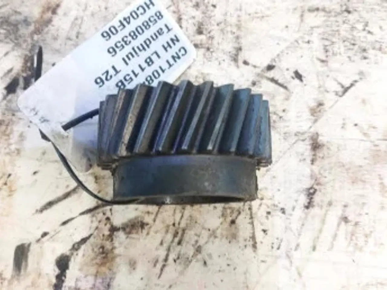 Billede 6 - New Holland LB115B Tandhjul T26 85808356 