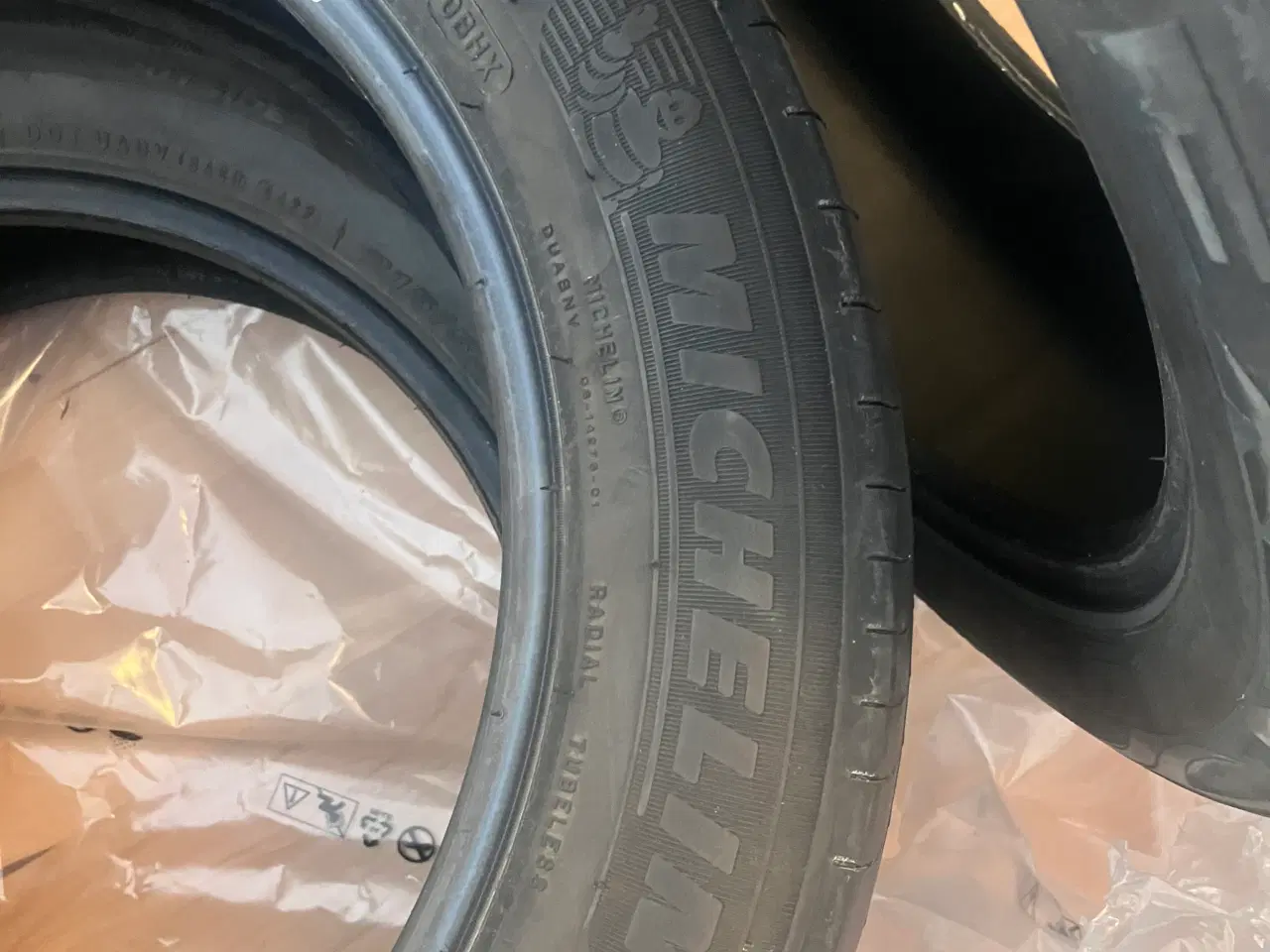 Billede 4 - Michelins Sommerdæk 215/55R 17 94 V