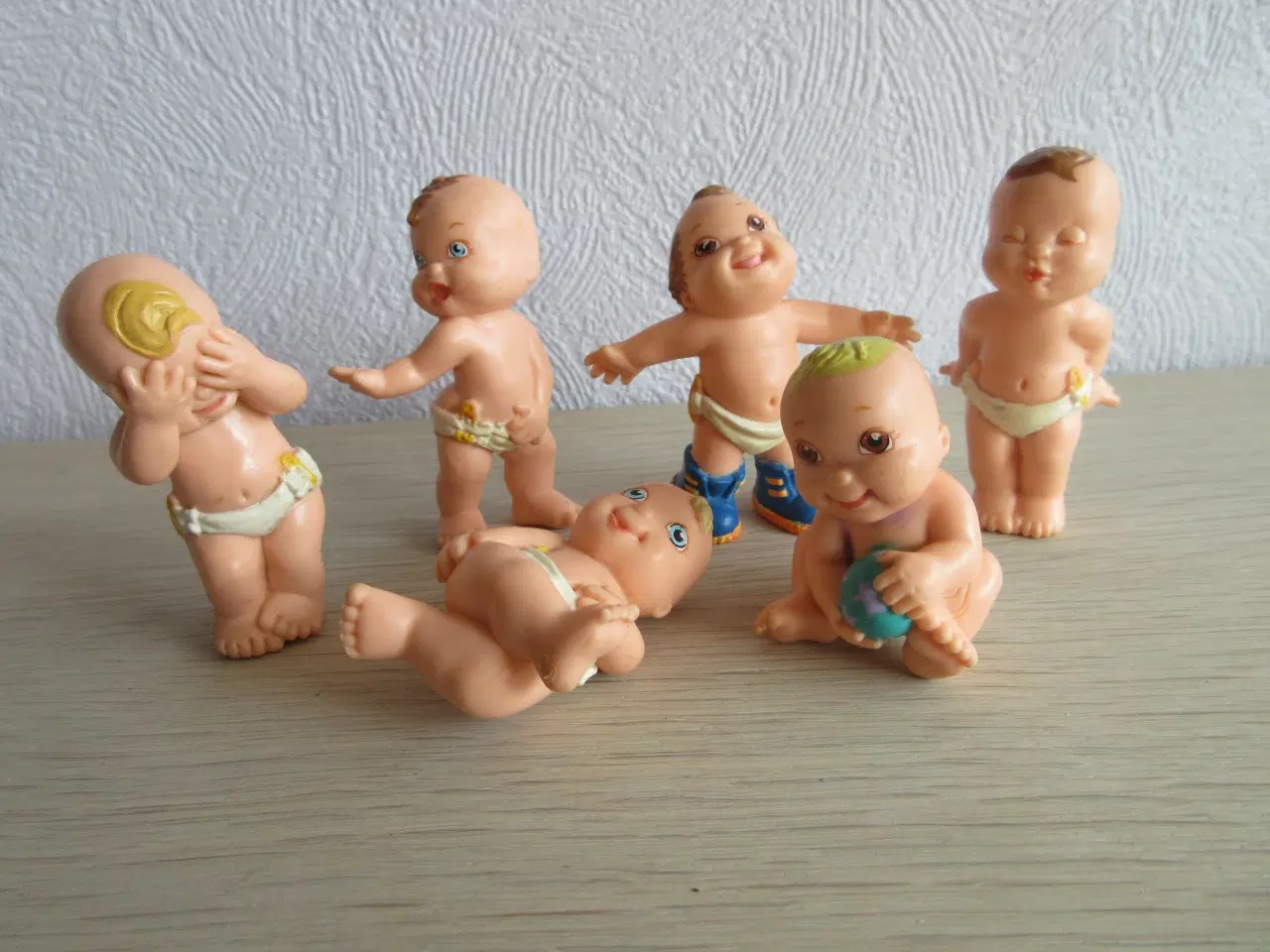 Billede 1 - Ældre babyfigurer ;-)