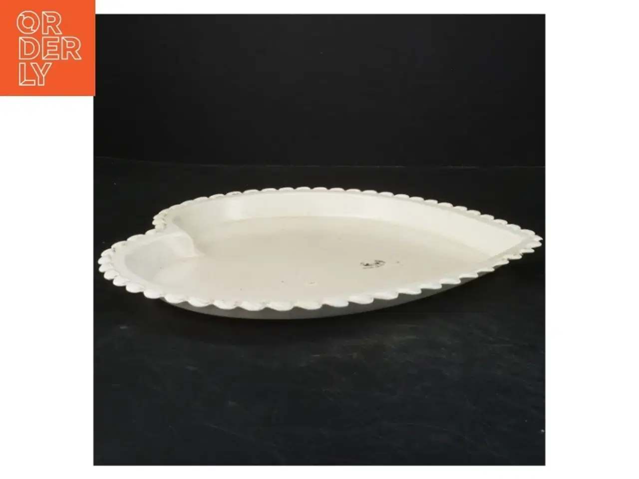 Billede 2 - Hjerteformet fad fra Udseen Danmark (str. 31,5x30 cm)