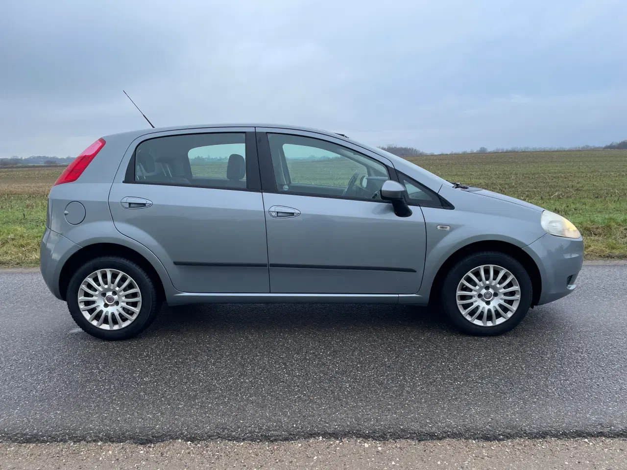 Billede 3 - FIAT Punto 1,4 Active 5 dørs