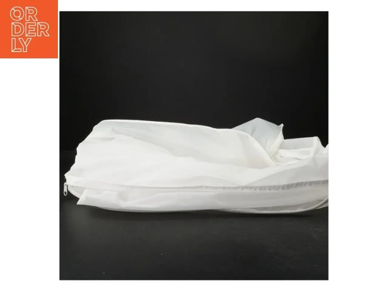 Billede 1 - Hvid opbevaringstaske med lynlås fra IKEA