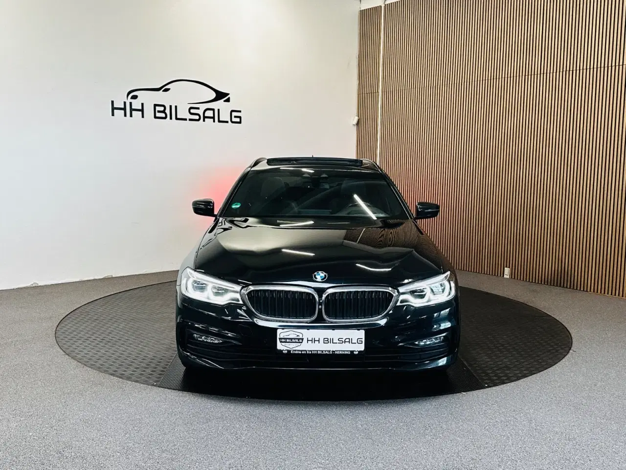 Billede 2 - BMW 530d 3,0 Touring xDrive aut.