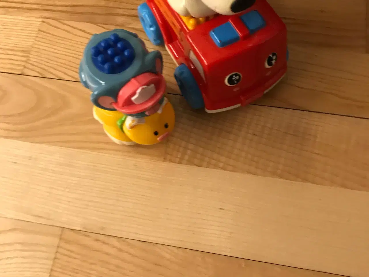 Billede 2 - Bil legetøj