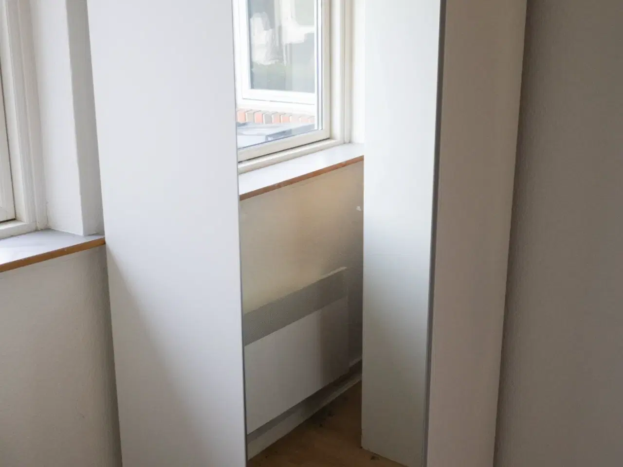 Billede 1 - Ikea komplement entre / garderobeskab som nyt