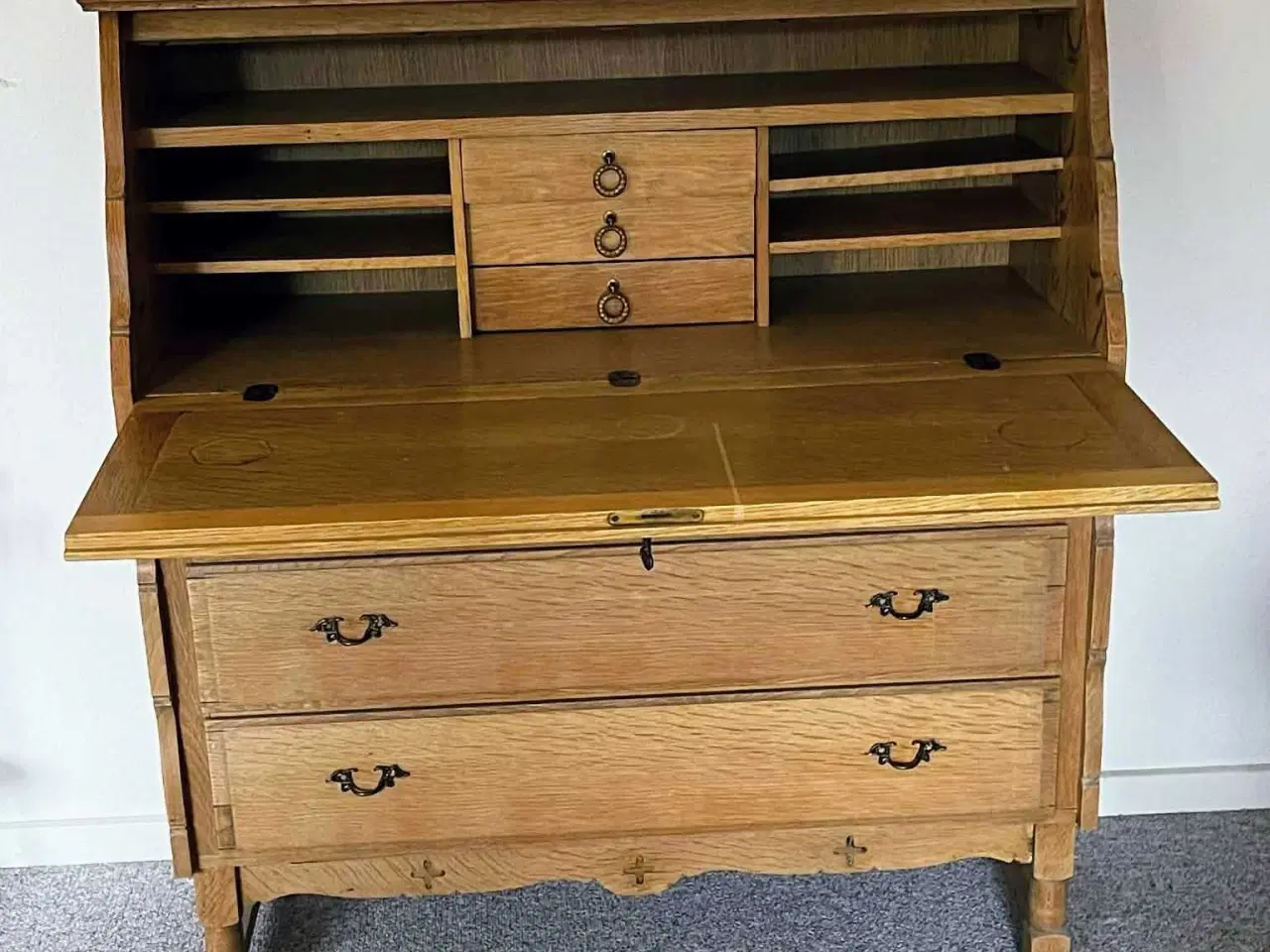 Billede 8 - Møbler sælges samlet eller giv et realistisk bud.