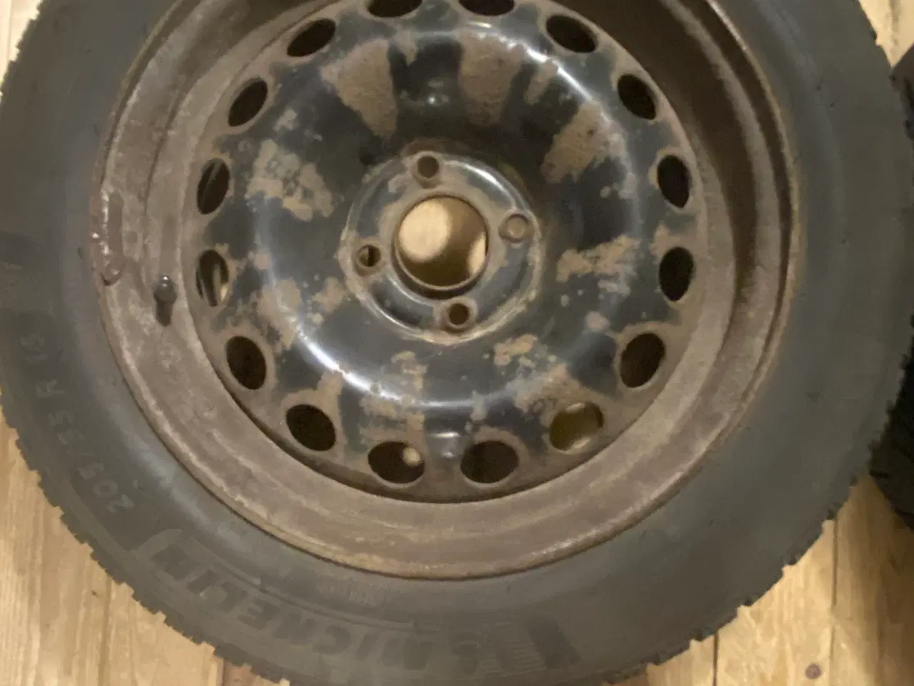 Billede 3 - Vinterdæk Michelin 205/55 R16