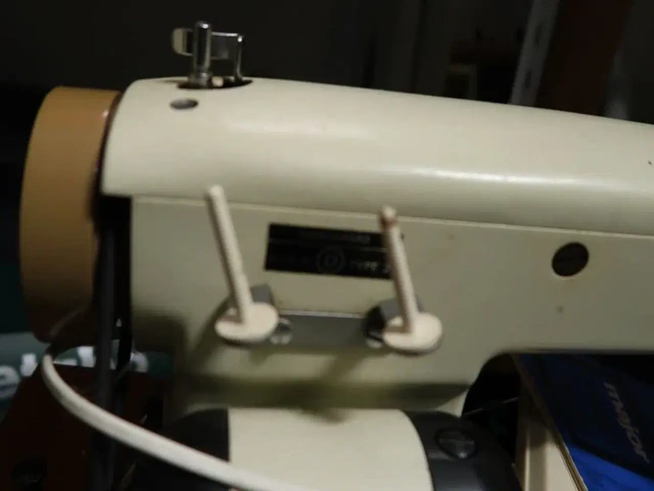Billede 5 - Symaskine MAJOR LETVÆGT