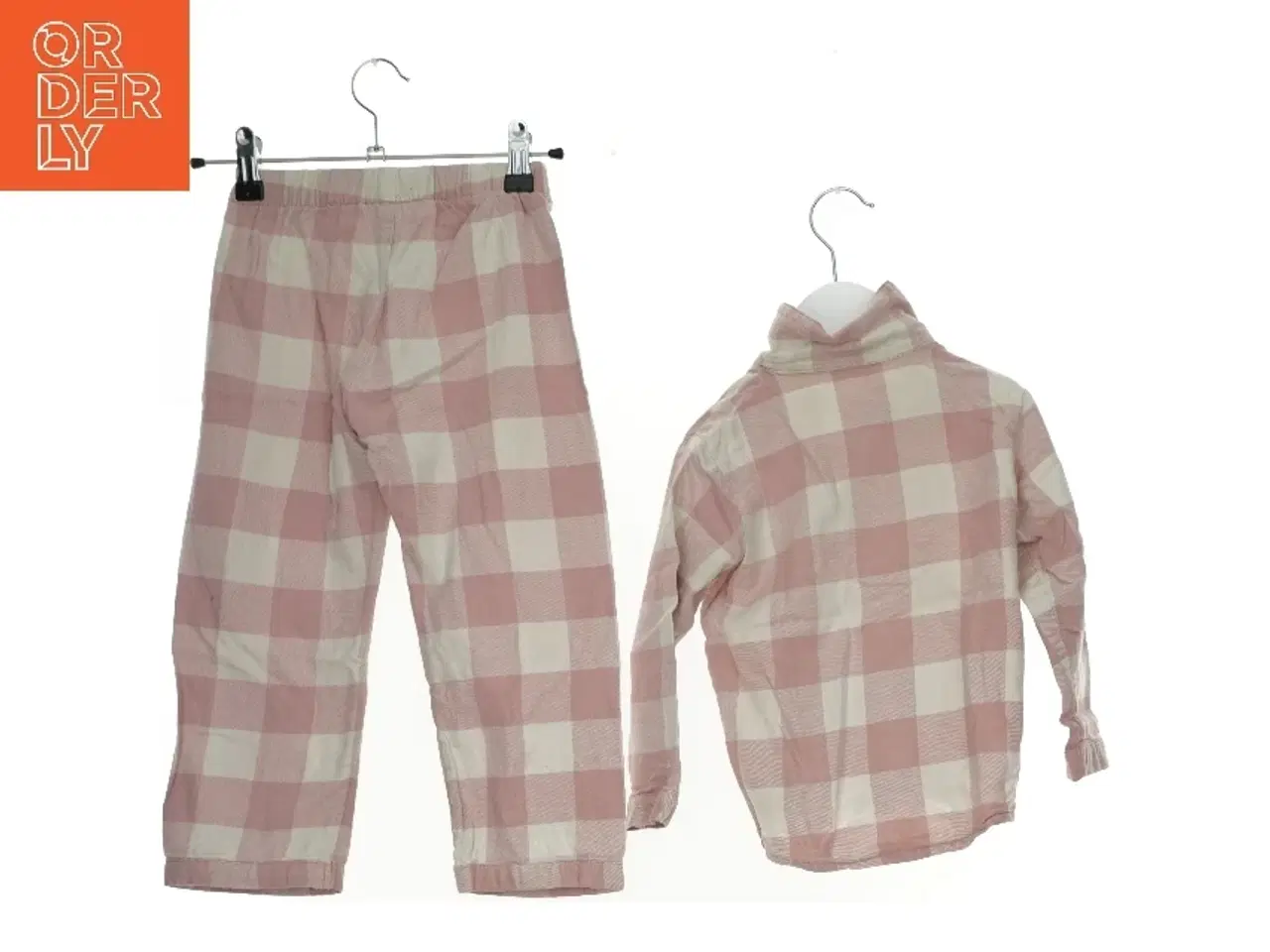 Billede 2 - Flonel pyjamas (str. 104 cm)