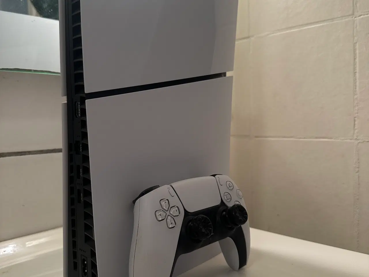 Billede 1 - Sælger min PlayStation 5 – næsten ikke brugt