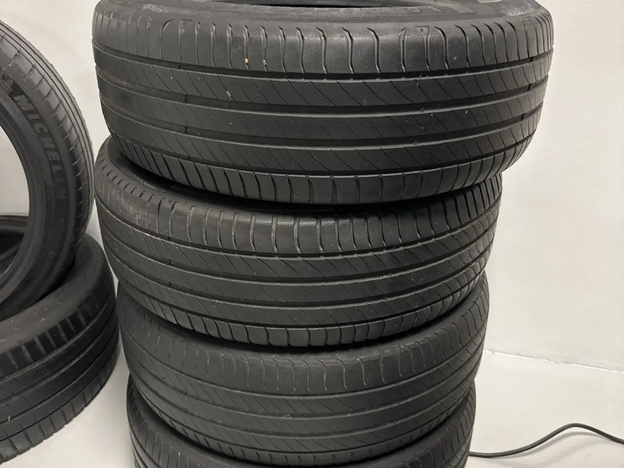 Billede 1 - 215/60R16 sommerdæk 