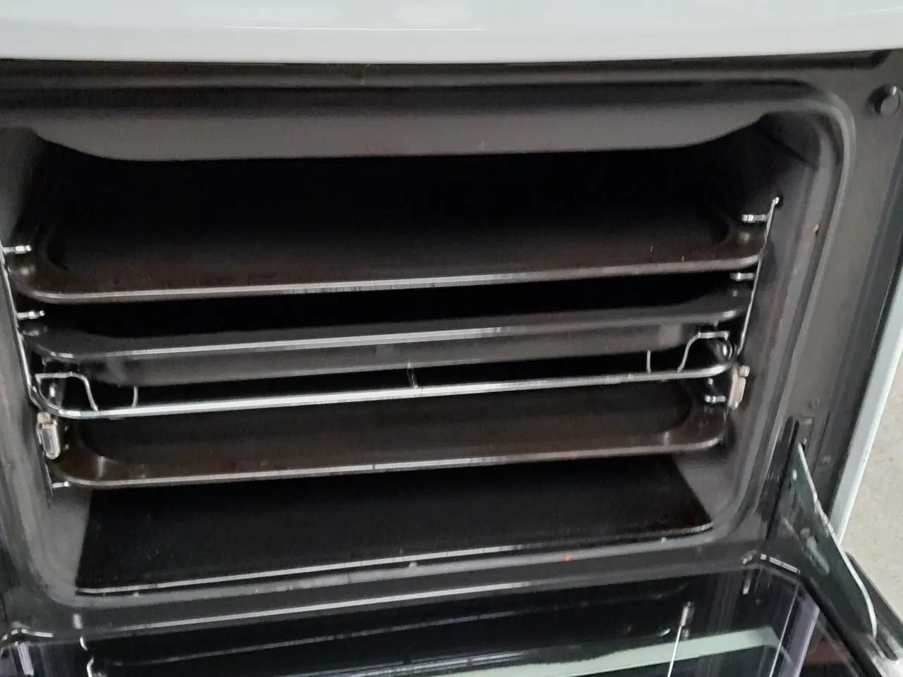 Billede 3 - Glaskeramisk Voss komfur