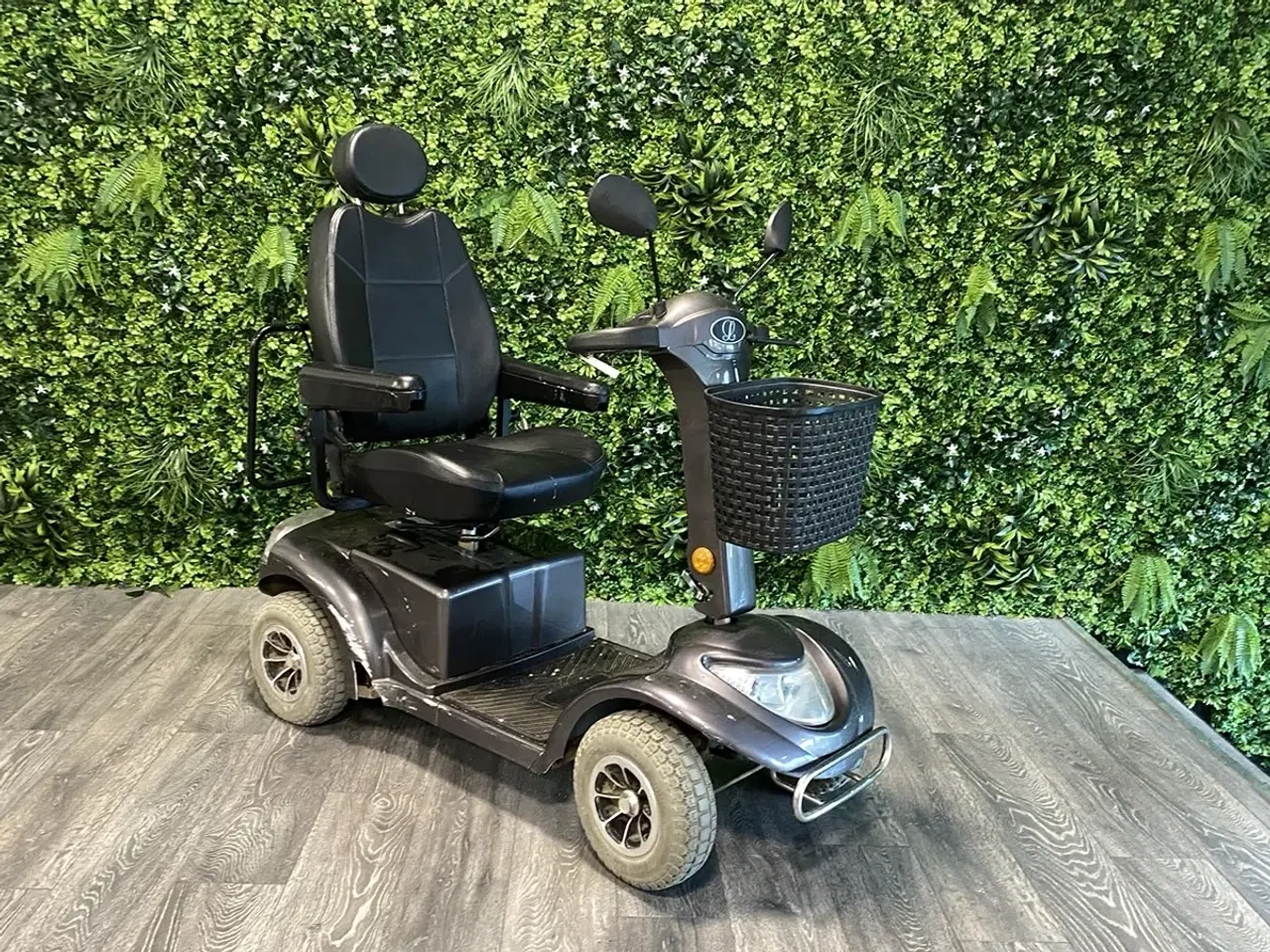 Billede 1 - LM-500 grå