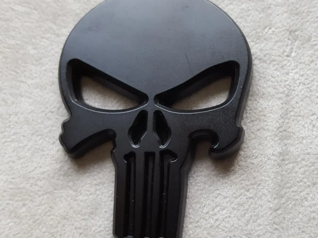 Billede 2 - The punisher skull metal tegn