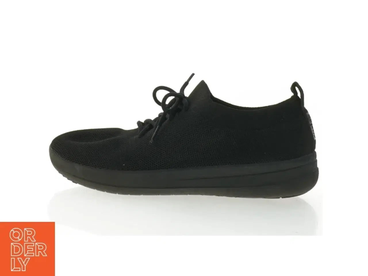 Billede 1 - UBRUGTE Sorte Uberknit sneakers fra Fitflop (str. 41)