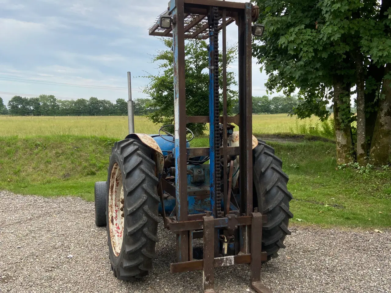 Billede 3 - Fordson Major med Byggelift