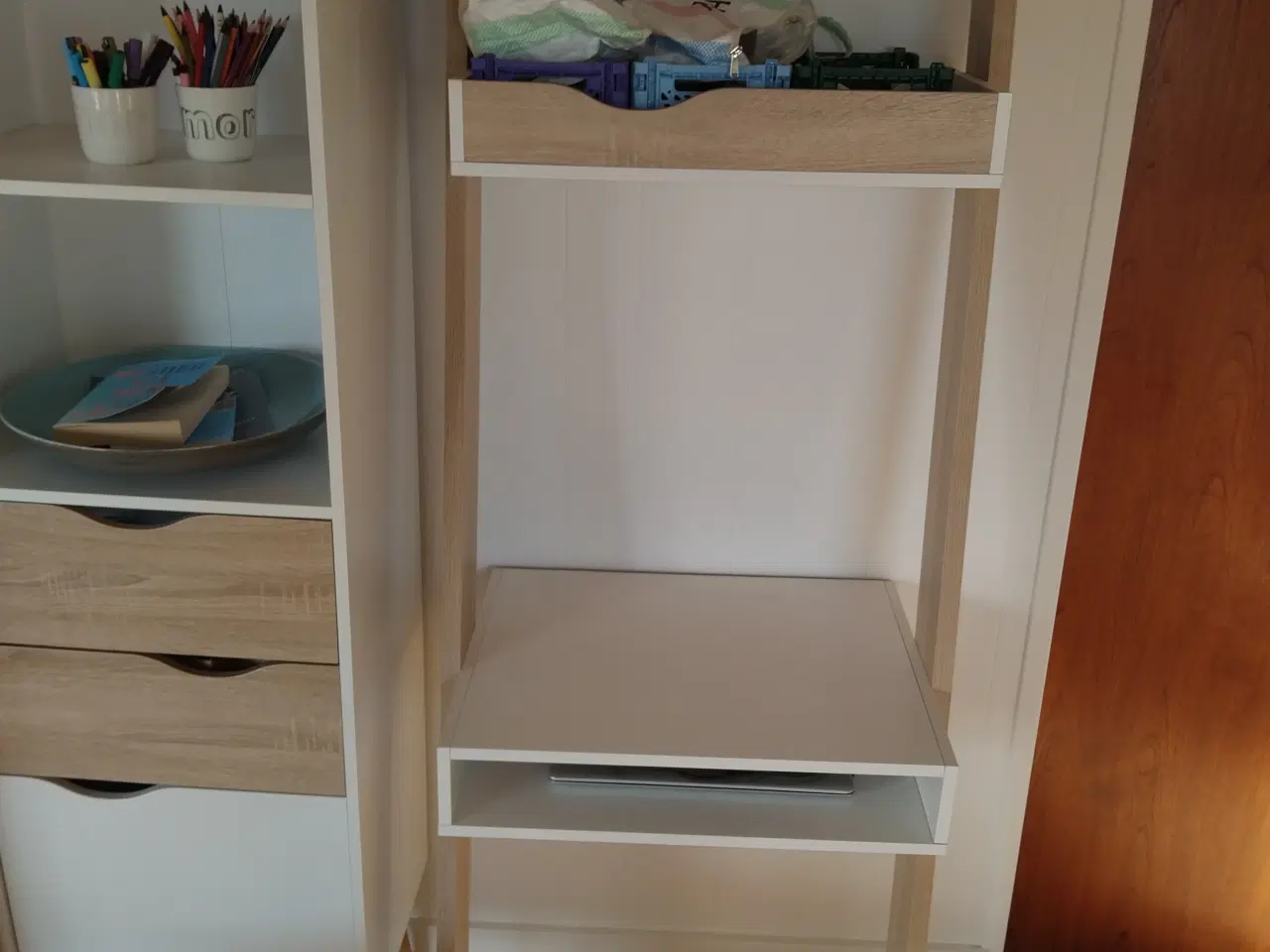 Billede 1 - Delta skrivebord