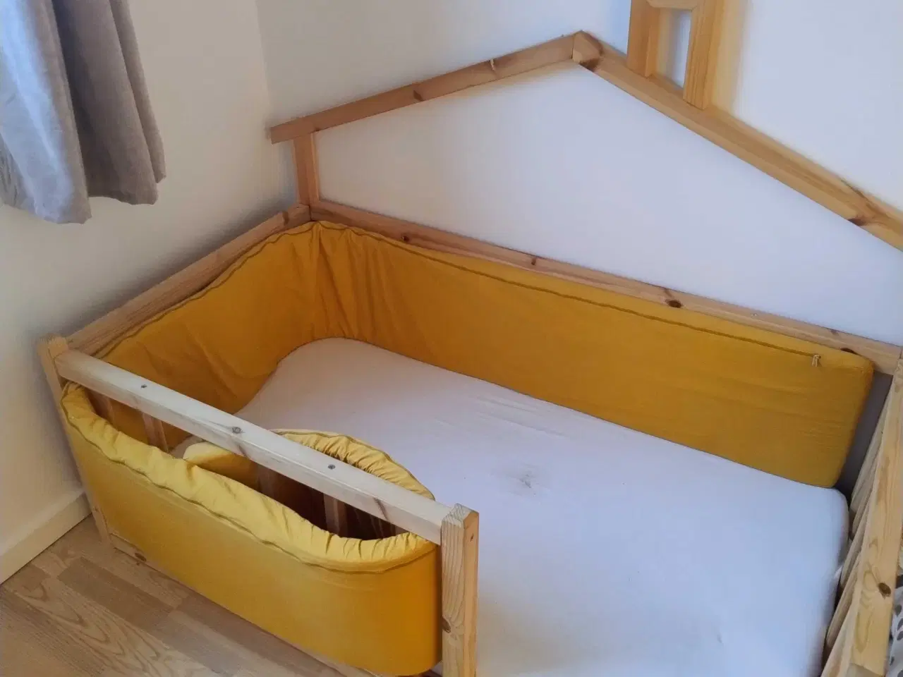 Billede 4 - Børne seng med madras