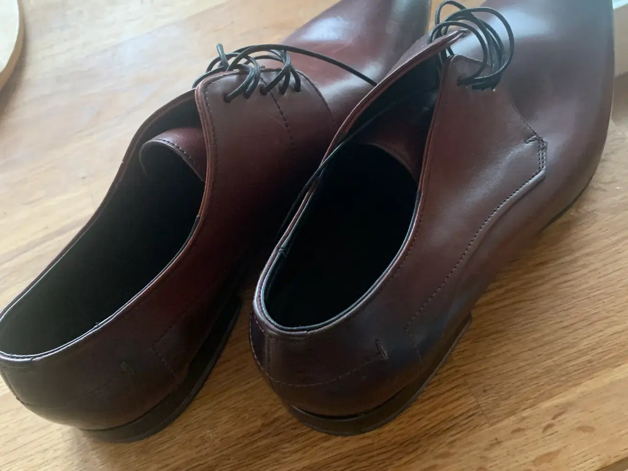 Billede 5 - HELT NYE Hugo Boss festsko