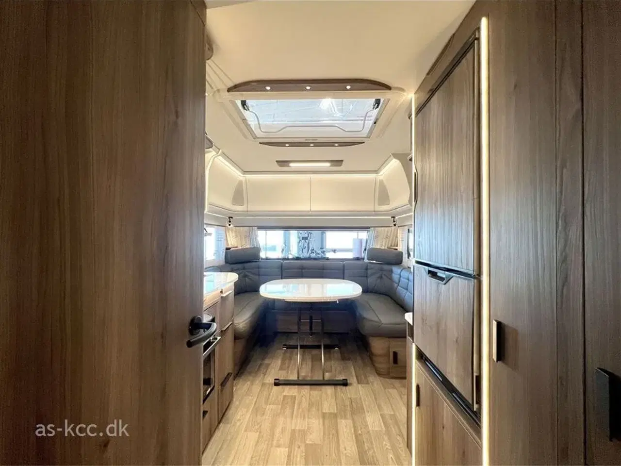 Billede 22 - 2025 - Kabe Ametist GLE KS B8 PREMIUM LINE   Kabe Ametist GLE KS B8 PREMIUM Line