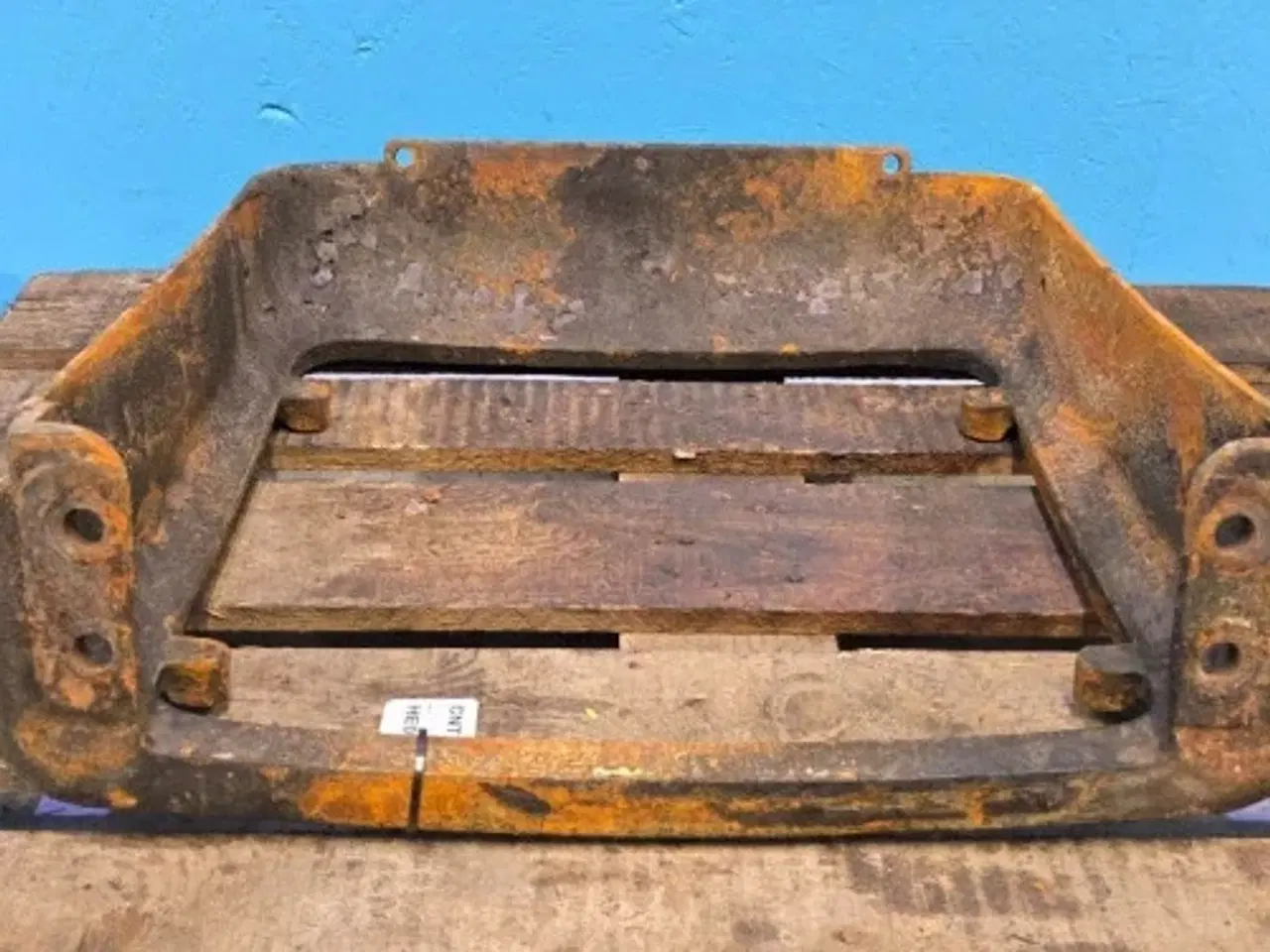 Billede 19 - New Holland LB115B Hjelmplade 87325160