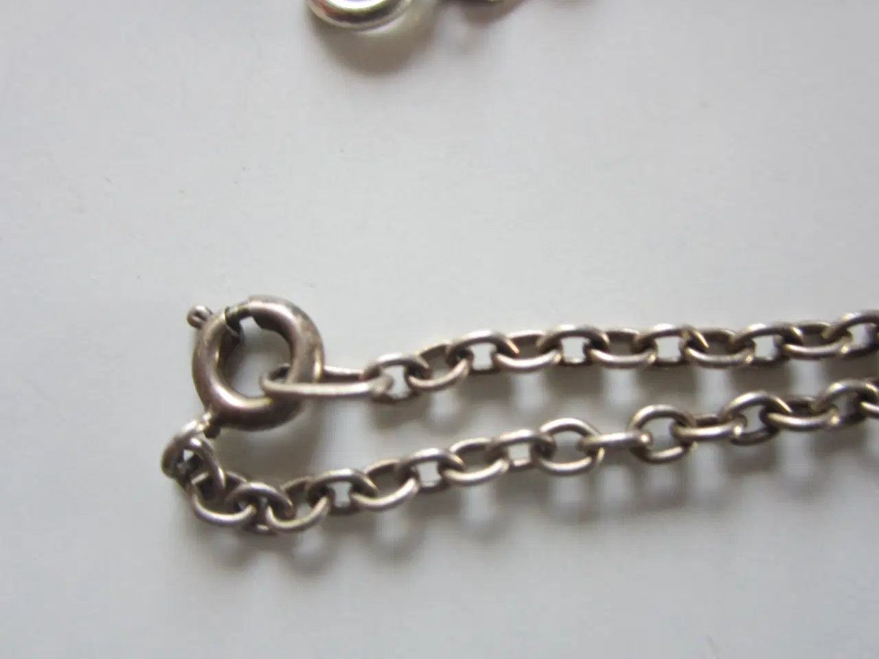 Billede 3 - 2 sølvkæder 42 og 35,5 cm cm i længden  pr stk