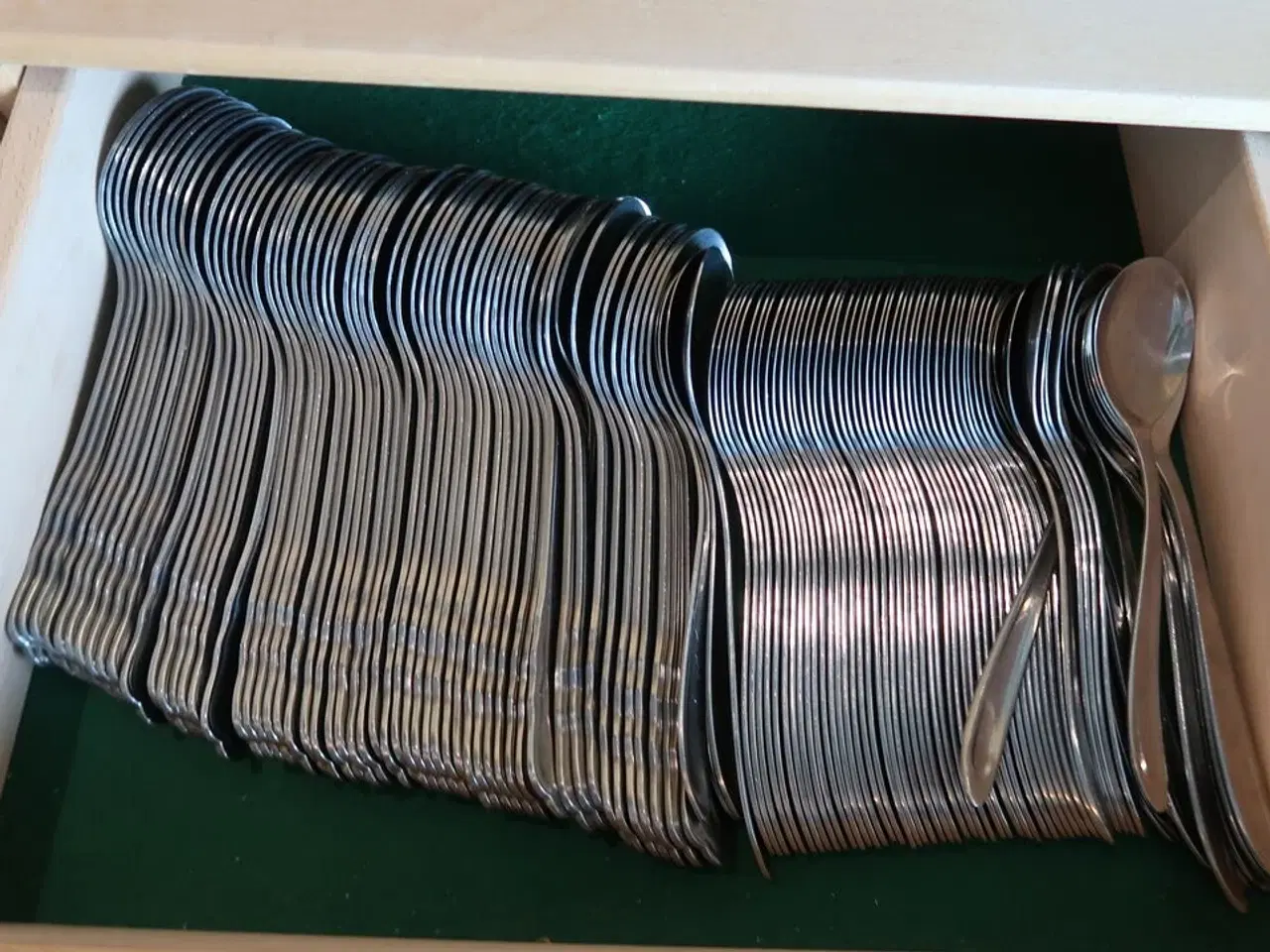 Billede 2 - Stort parti bestik & glas