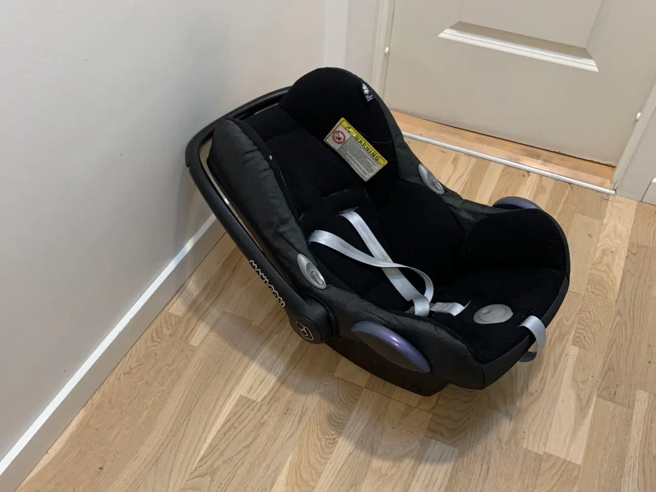 Billede 3 - Barnestol auto og til gulv/bord