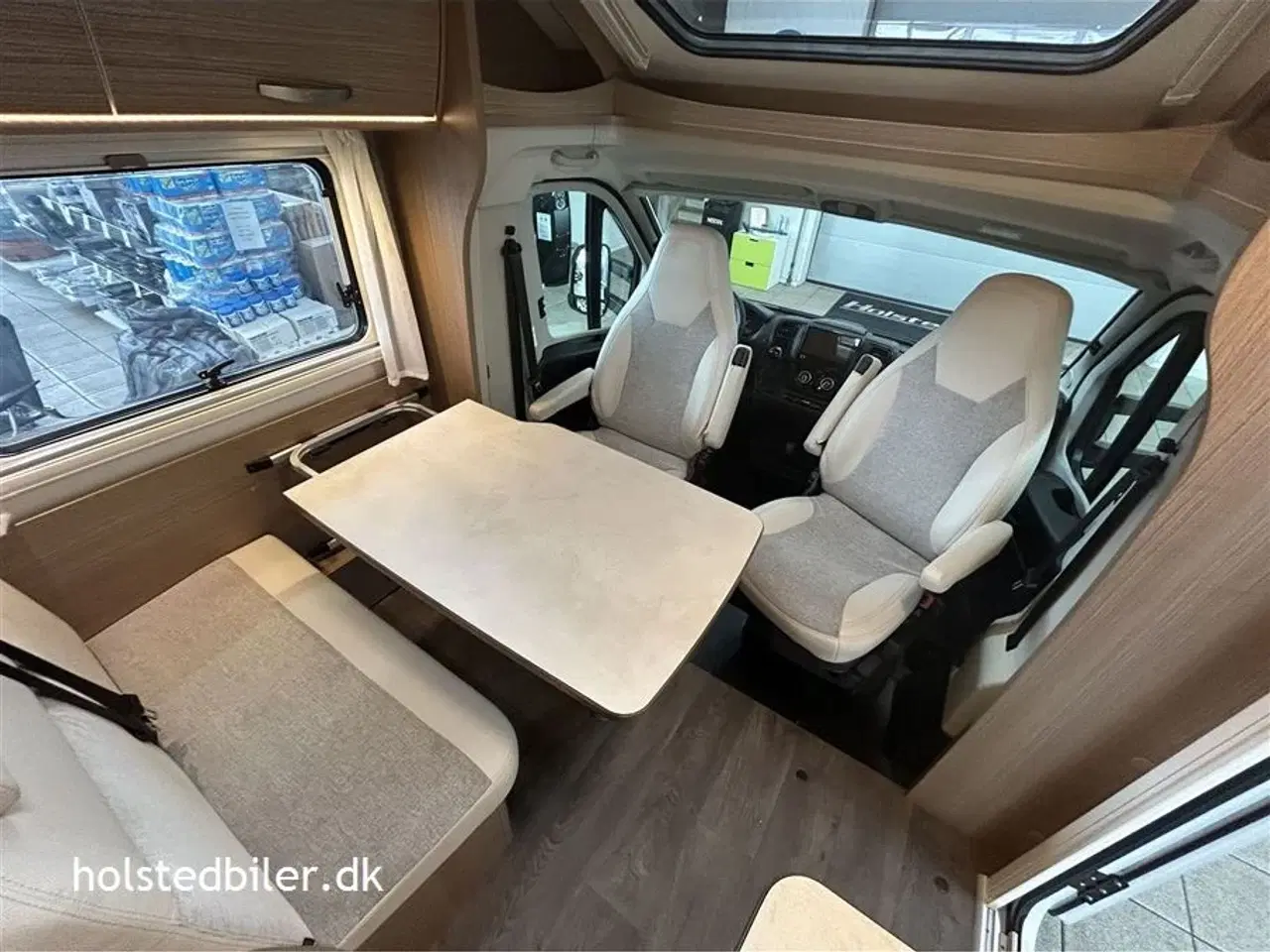 Billede 9 - 2023 - Carado T 337 Emotion   KM KUN 22000 og 9 trins automatgear.