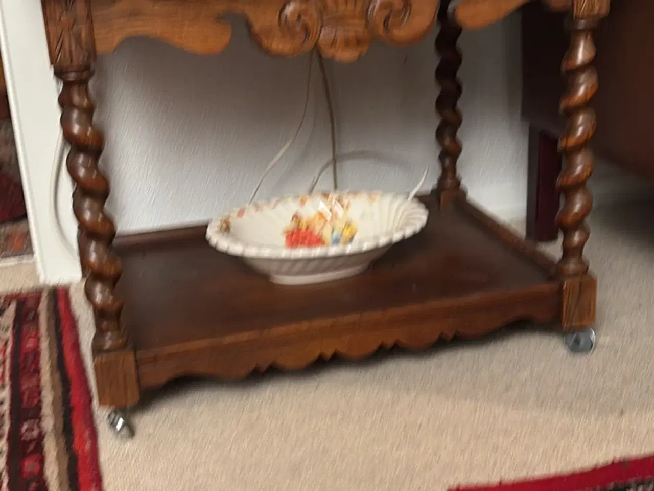 Billede 3 - Lillet antikt kakkelbord 