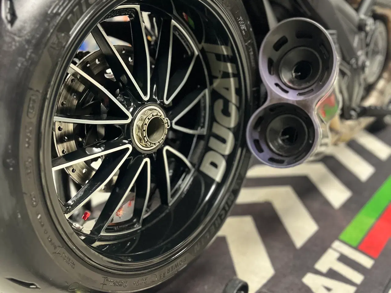 Billede 5 - Ducati Diavel Thermognini udstødning