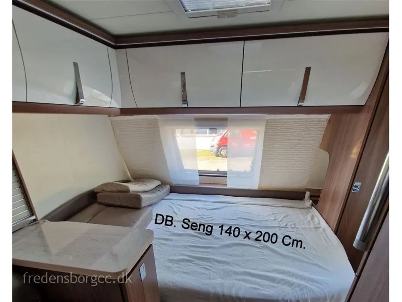 Billede 8 - 2017 - Bürstner Averso Top 560 TK   1 Ejers velholt køjevogn.