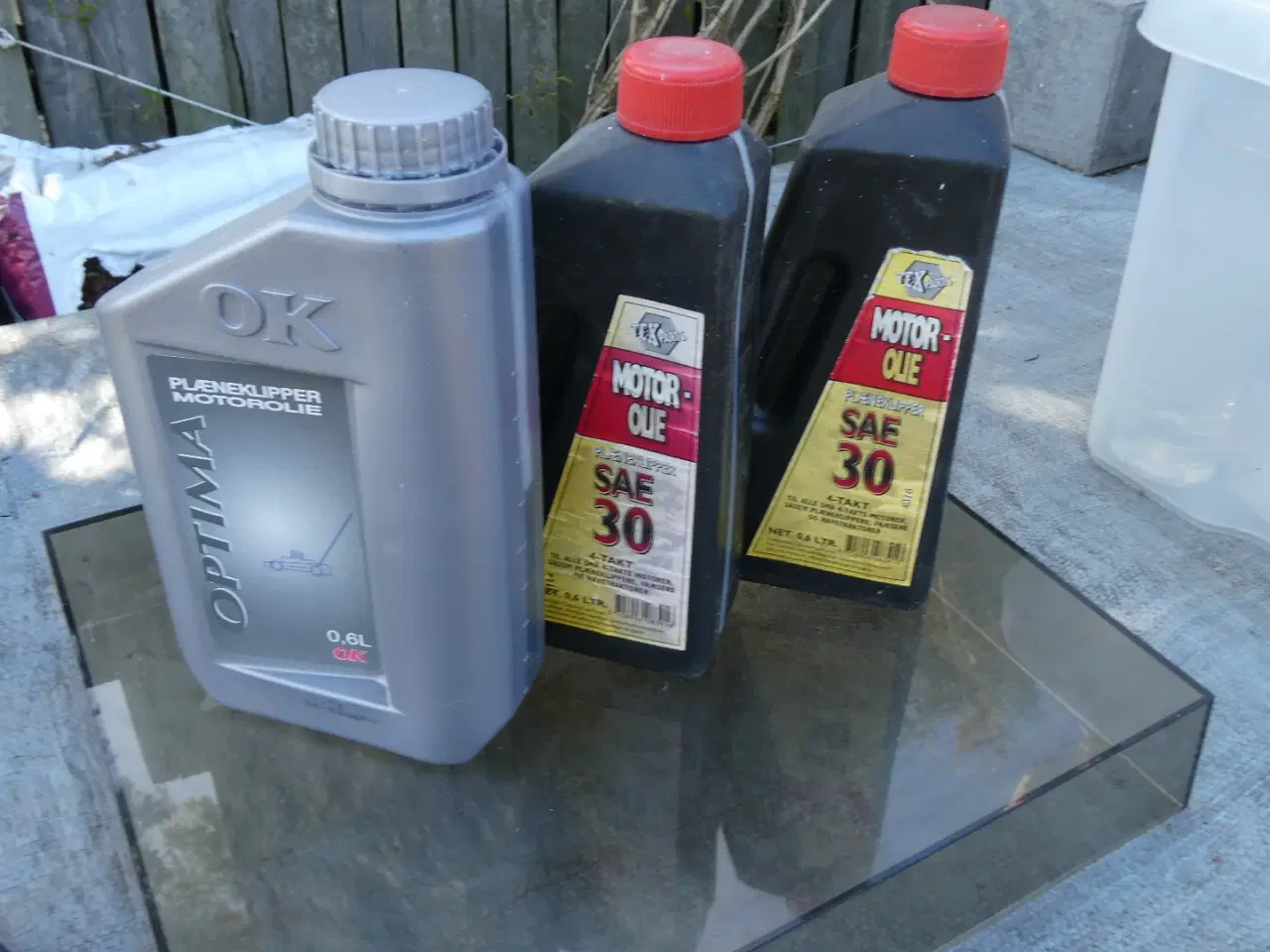 Billede 1 - Plæneklipperolie sae 30 0,6L