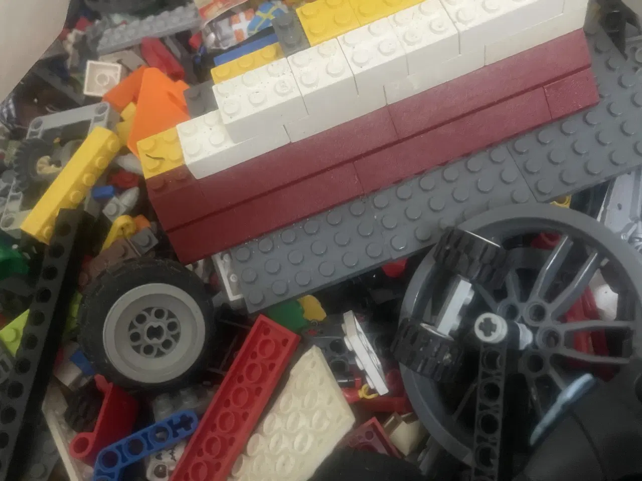 Billede 5 - Sæk med 8,8 kg blandet Lego 