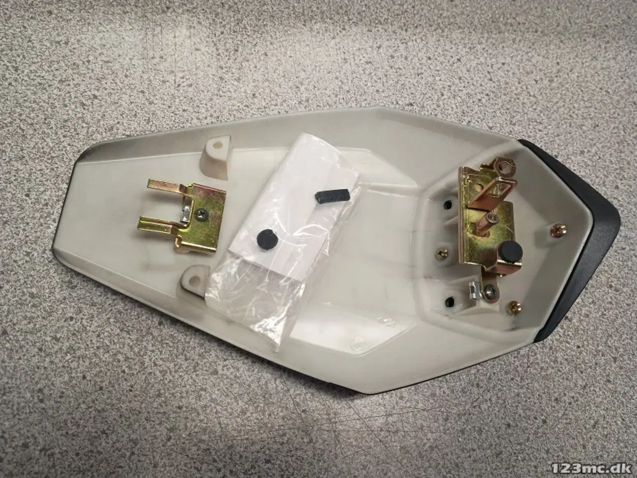 Billede 3 - Sædeskal, Kawasaki ZX6R, matsort, uoriginal