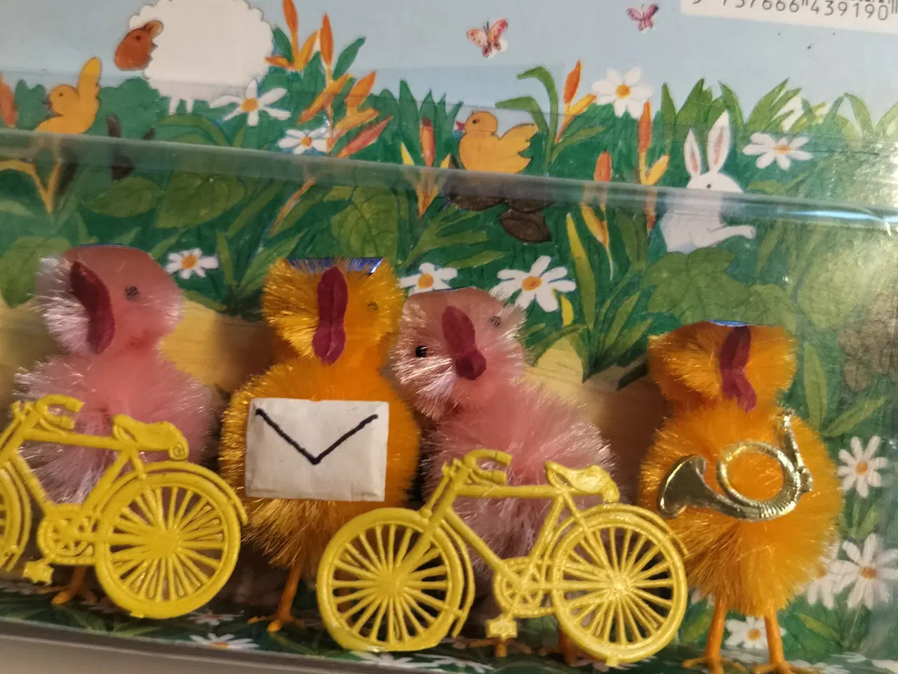 Billede 1 - Påskepynt retro 4 kyllinger