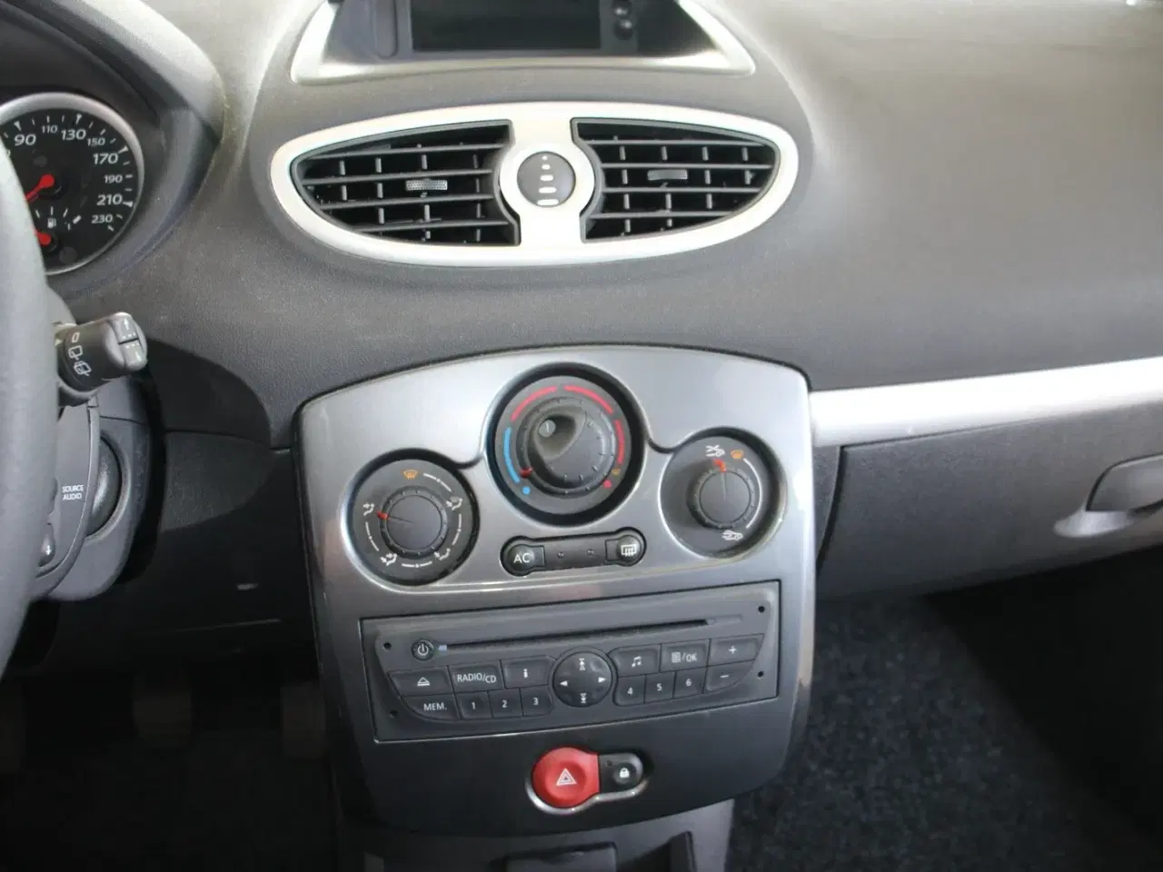 Billede 14 - Renault Clio III 1,2 16V TCe Expression