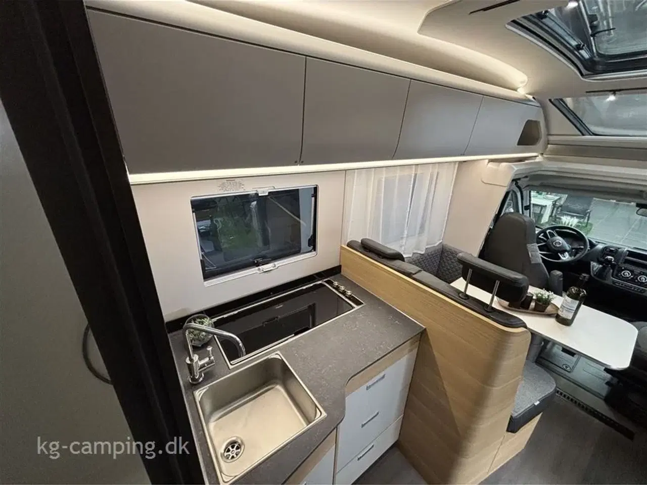Billede 15 - 2024 - Adria Coral 650 SL   Klar til Eventyr? Oplev Den Nye Adria Coral 650 SL 2024!