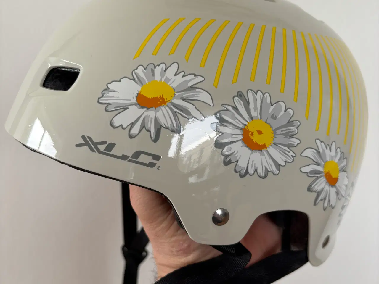 Billede 1 - Cykelhjelm til kvinder/piger